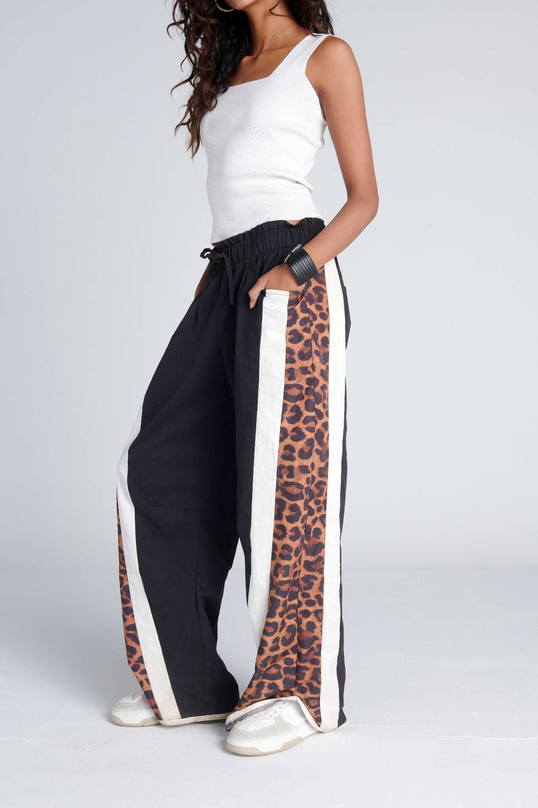 Black * Leapard Pants